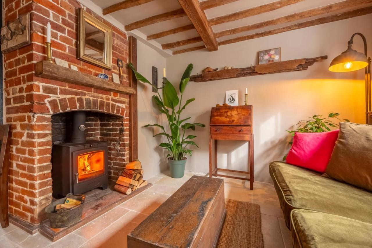 Most Romantic Cottage In Suffolk - Number Four Framlingham Dış mekan fotoğraf